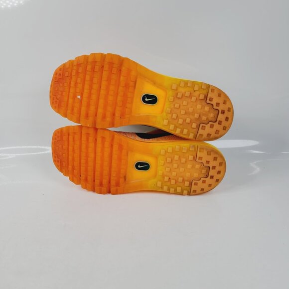 Nike Flyknit Max Women's White Orange Atomic Mango Athletic Sneaker Size US 8.5 - Picture 5 of 7